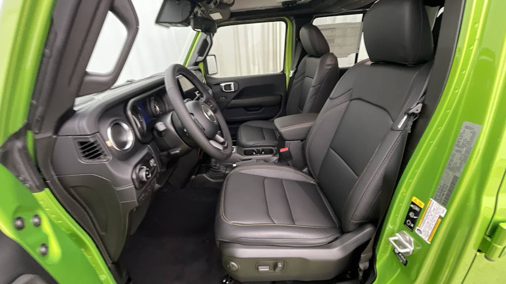 Thumbnail: 2025 Jeep Gladiator - 10