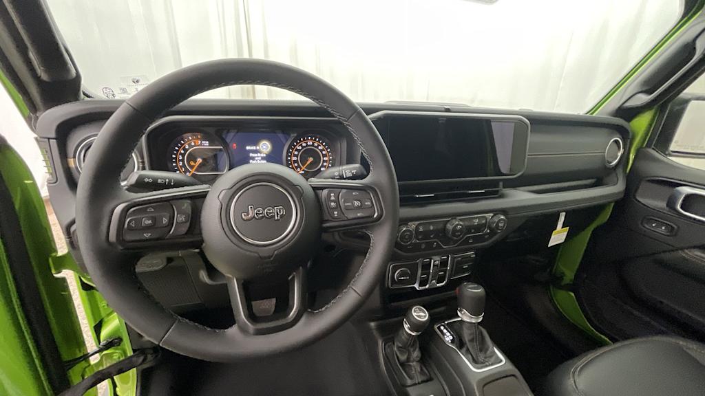 Thumbnail: 2025 Jeep Gladiator - 2