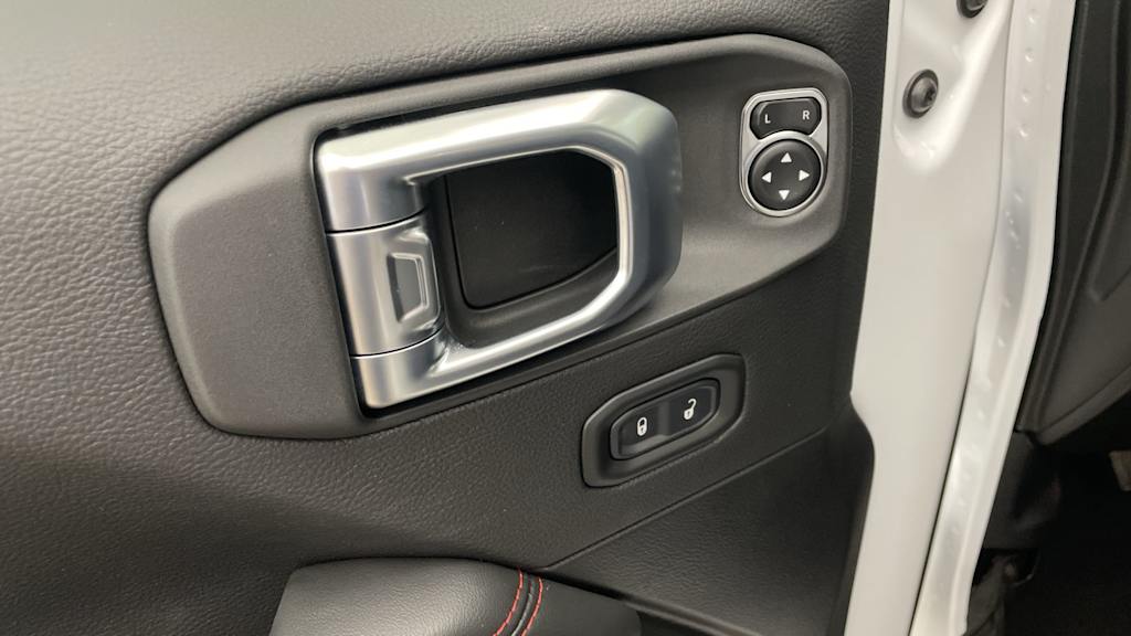 Thumbnail: 2026 Jeep Gladiator - 21