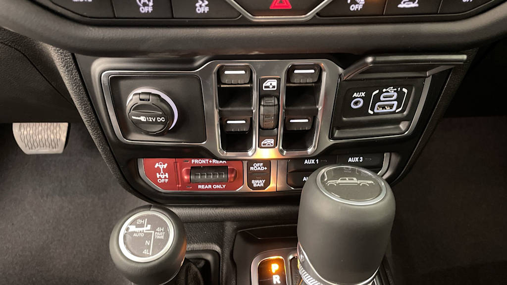 Thumbnail: 2025 Jeep Gladiator - 30