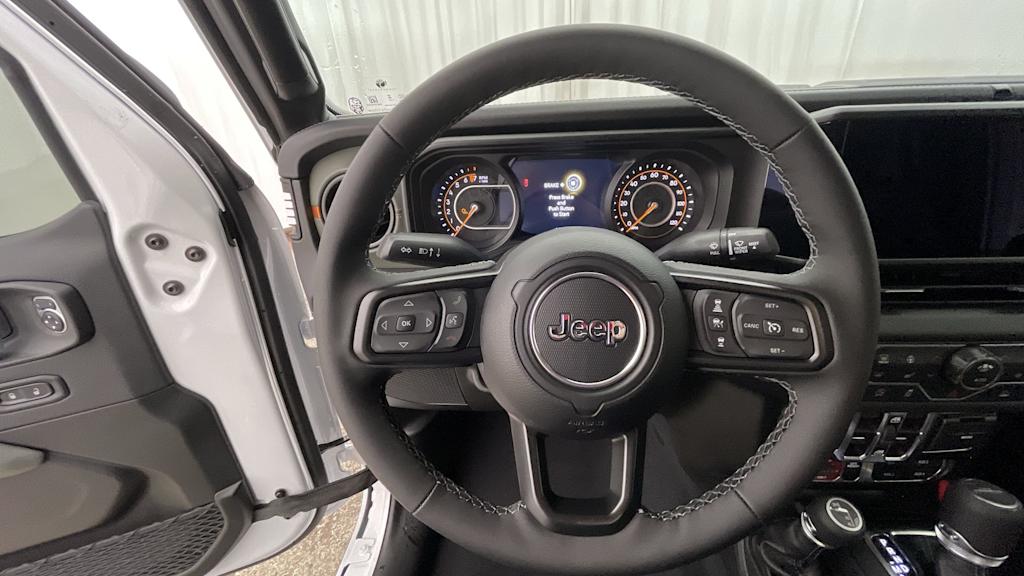 Thumbnail: 2026 Jeep Gladiator - 13