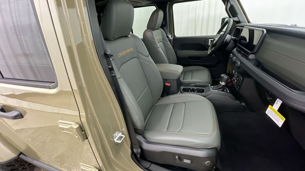 Thumbnail: 2026 Jeep Gladiator - 24