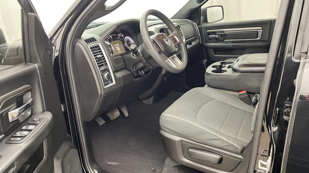 Thumbnail: 2024 RAM 1500 - 10
