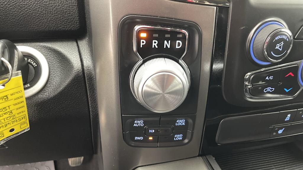 2017 RAM 1500 Sport 29