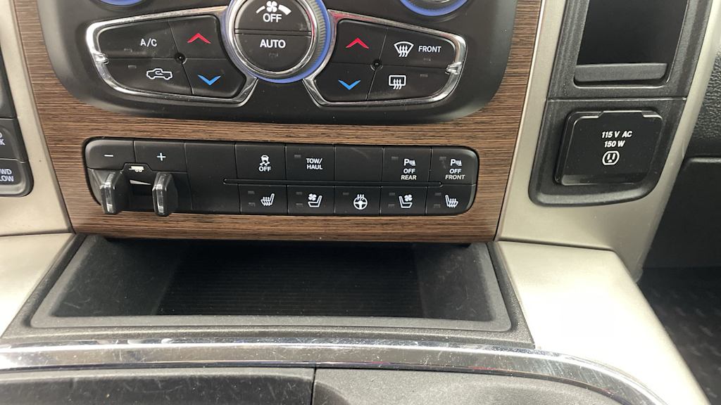 Thumbnail: 2017 RAM 1500 - 32