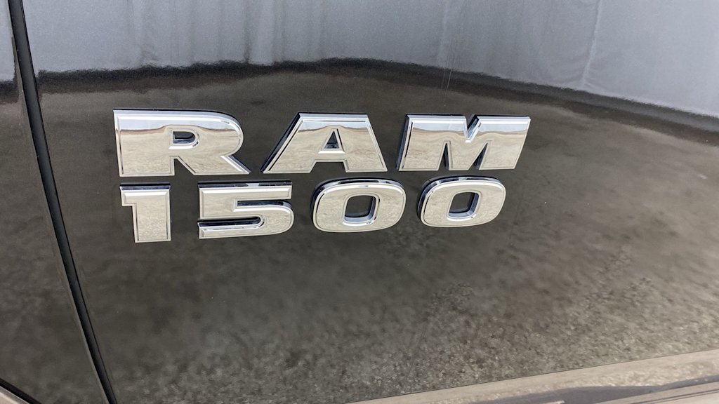 2017 RAM 1500 Laramie 38