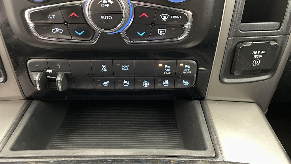Thumbnail: 2014 RAM 1500 - 32