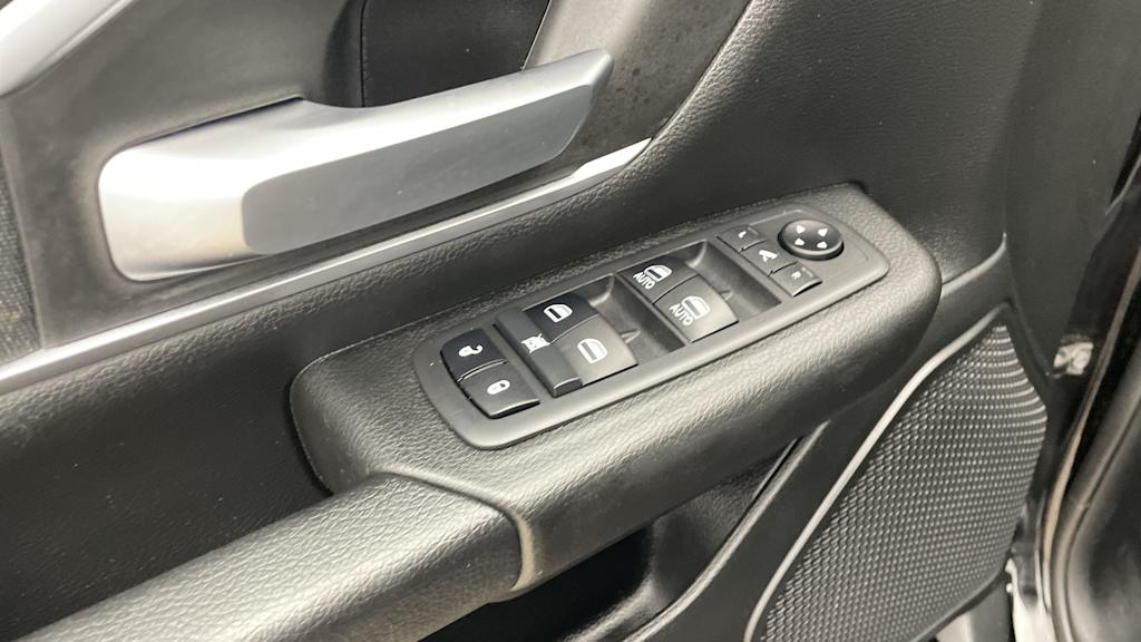 Thumbnail: 2019 RAM 1500 - 19