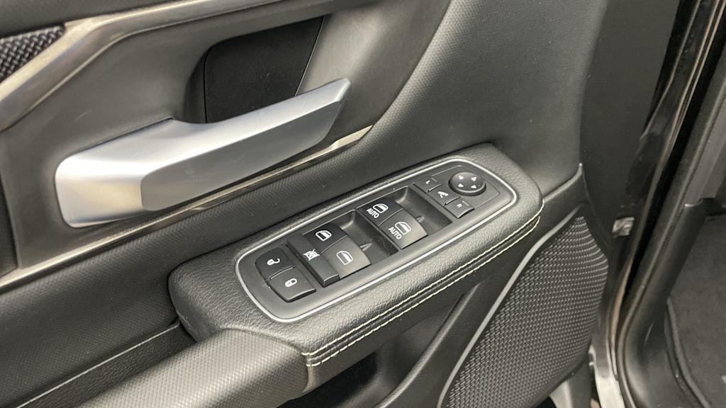 Thumbnail: 2019 RAM 1500 - 19