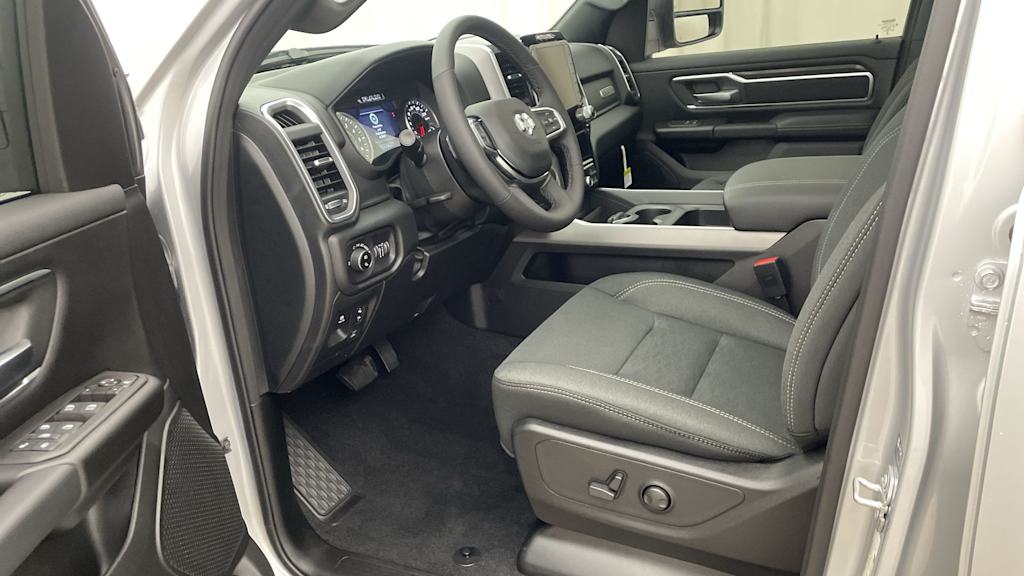 Thumbnail: 2026 RAM 1500 - 10