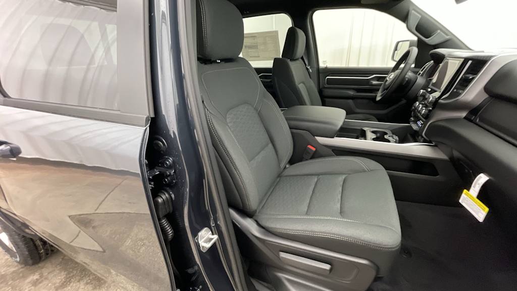 Thumbnail: 2026 RAM 1500 - 21