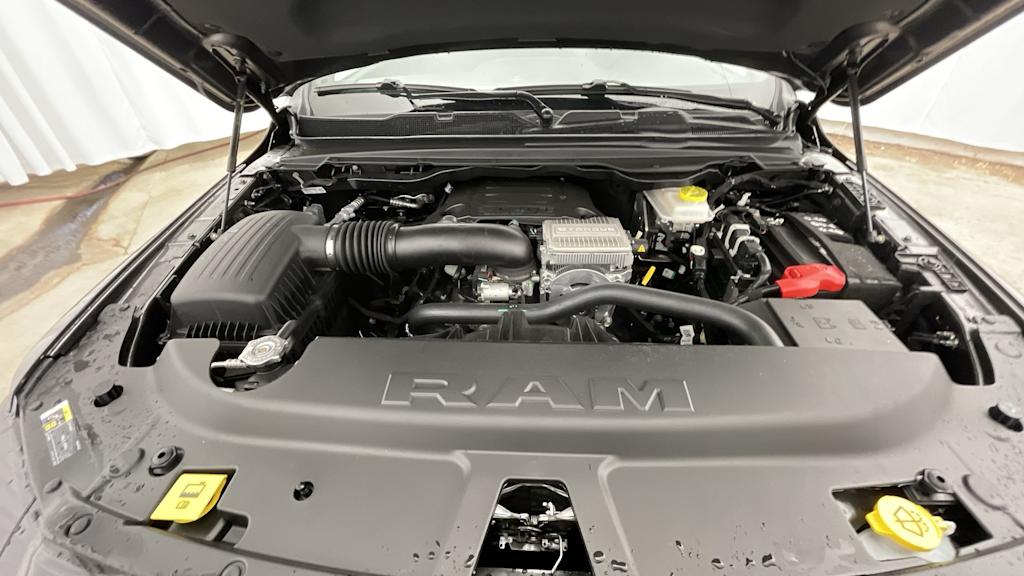 Thumbnail: 2026 RAM 1500 - 8