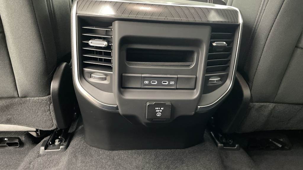 Thumbnail: 2026 RAM 1500 - 32