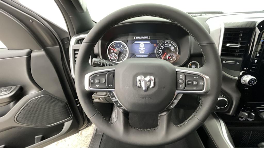 Thumbnail: 2026 RAM 1500 - 9