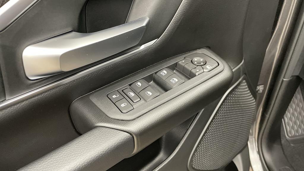 Thumbnail: 2026 RAM 1500 - 19
