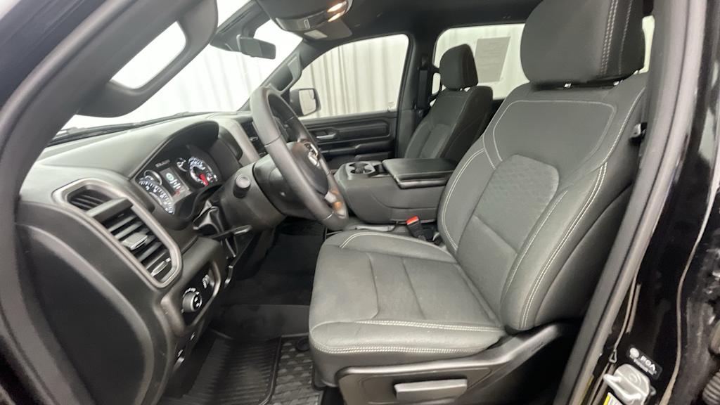 Thumbnail: 2025 RAM 1500 - 10