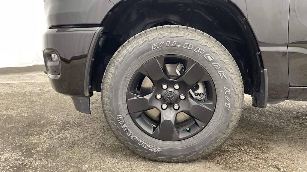 Thumbnail: 2025 RAM 1500 - 7