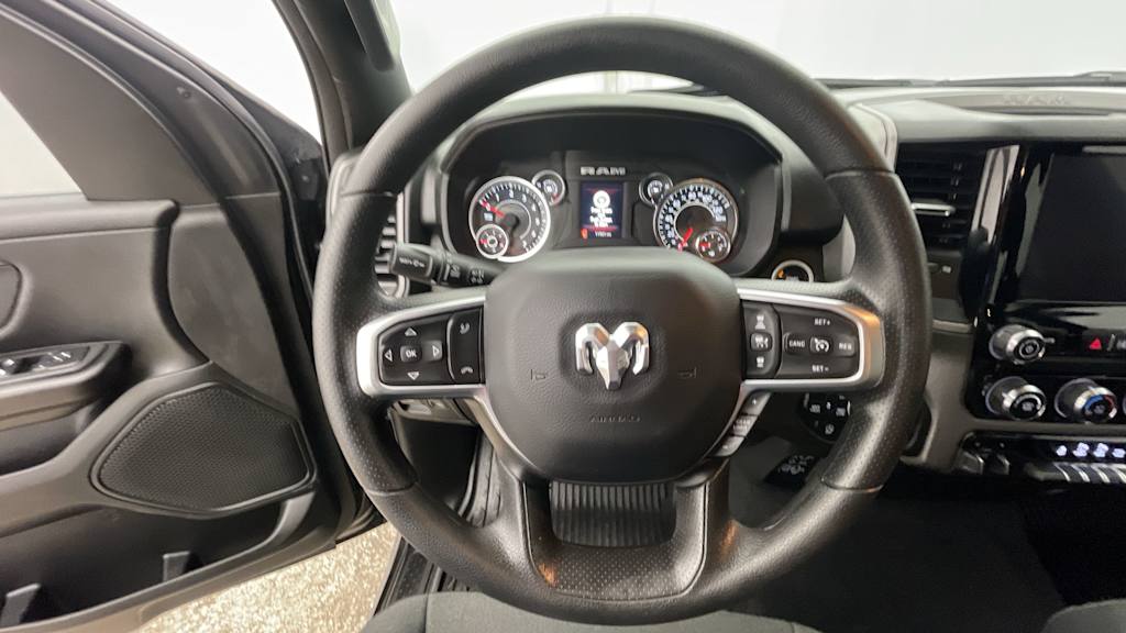 Thumbnail: 2025 RAM 1500 - 9