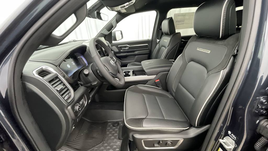 2026 RAM 1500 Laramie - Photo 11