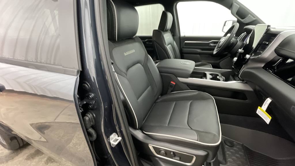 2026 RAM 1500 Laramie - Photo 23