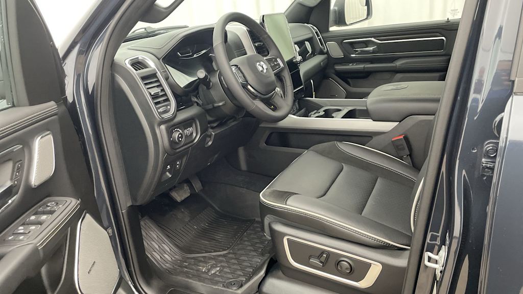 2026 RAM 1500 Laramie - Photo 10