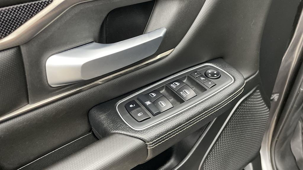 Thumbnail: 2021 RAM 1500 - 21