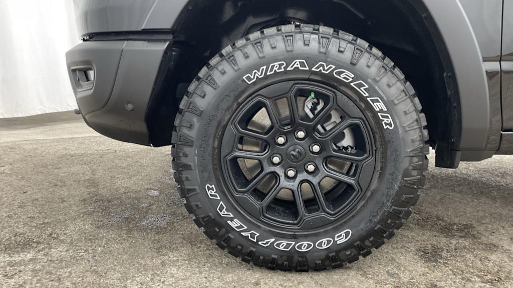 Thumbnail: 2026 RAM 1500 - 7