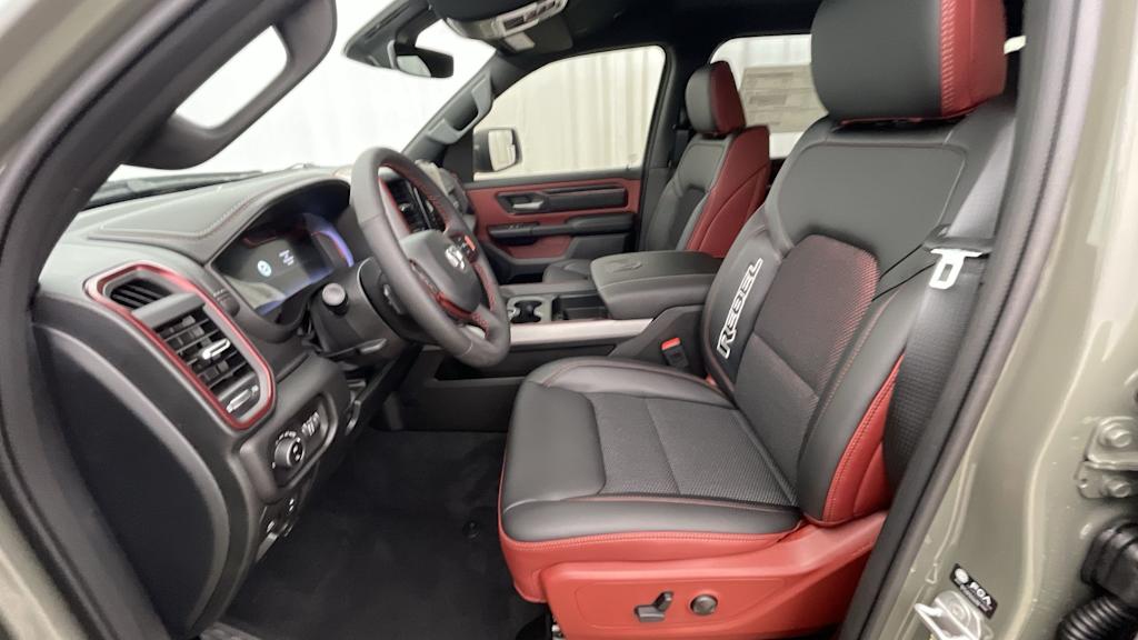 Thumbnail: 2026 RAM 1500 - 11