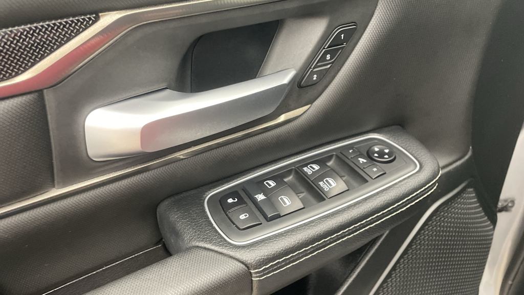 Thumbnail: 2021 RAM 1500 - 21