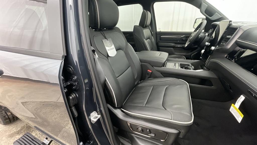 Thumbnail: 2026 RAM 1500 - 25