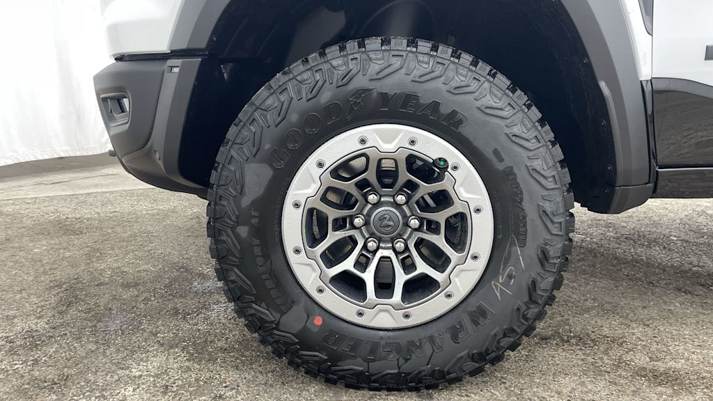 Thumbnail: 2026 RAM 1500 - 7