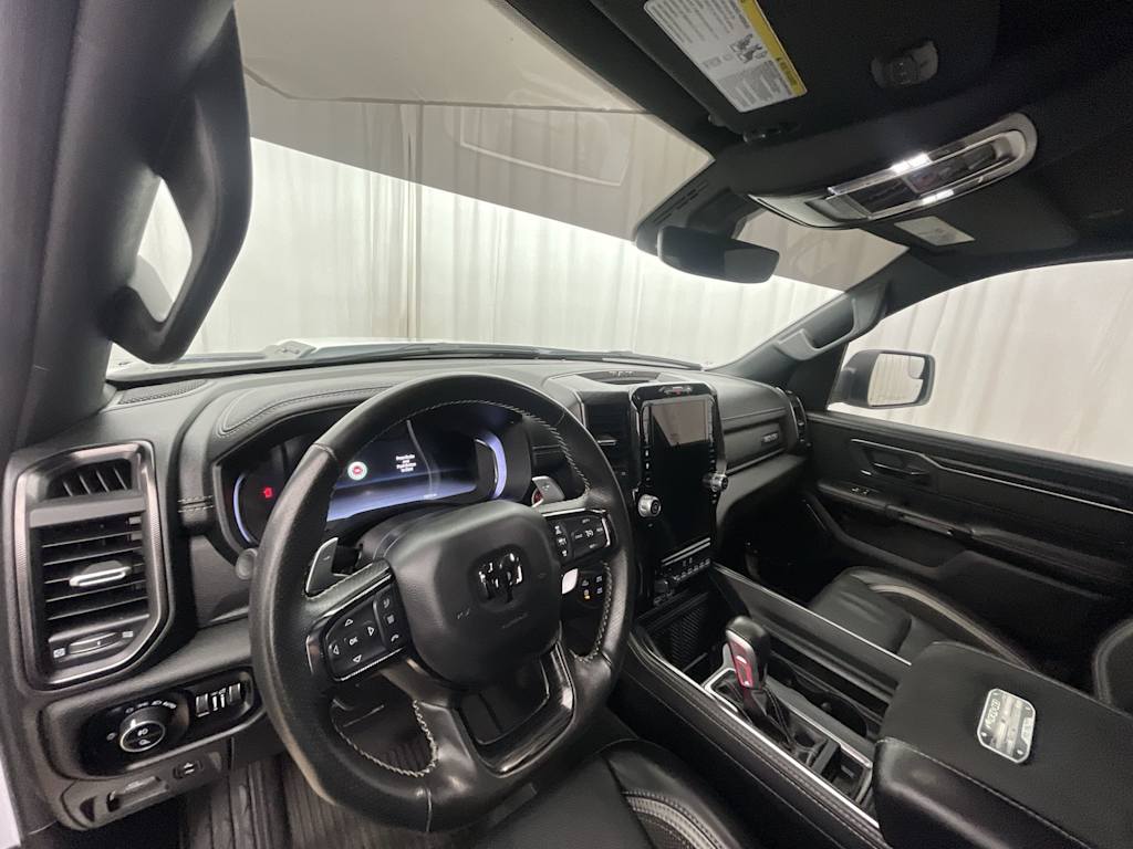 Thumbnail: 2025 RAM 1500 - 10