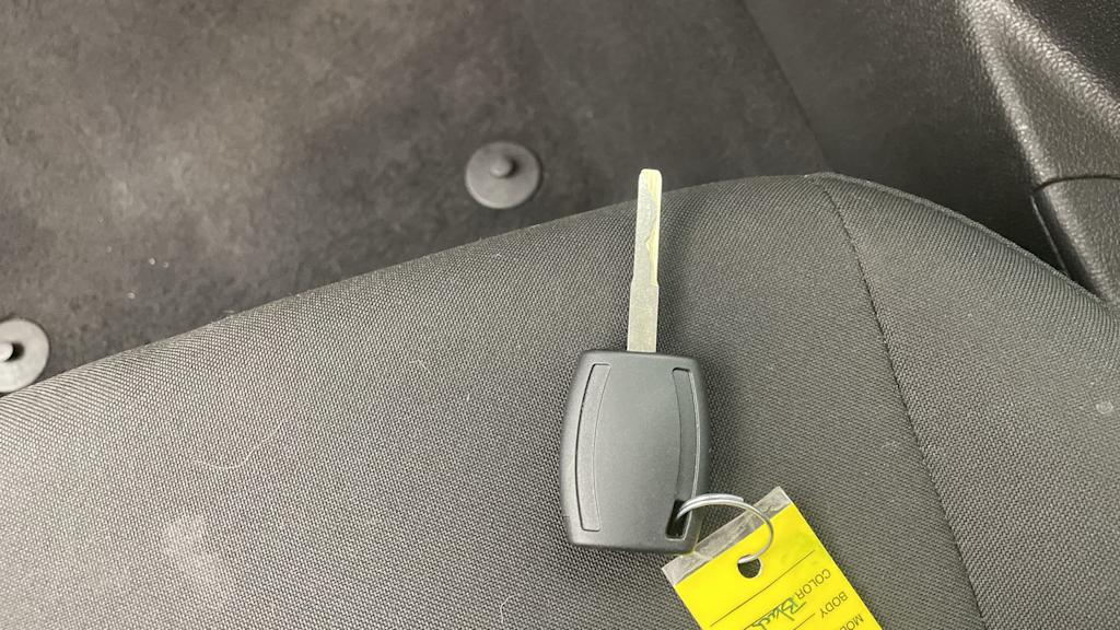 Thumbnail: 2015 Ford Focus - 17