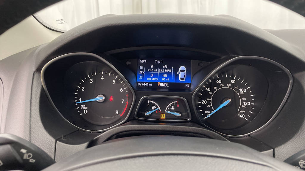 Thumbnail: 2015 Ford Focus - 15