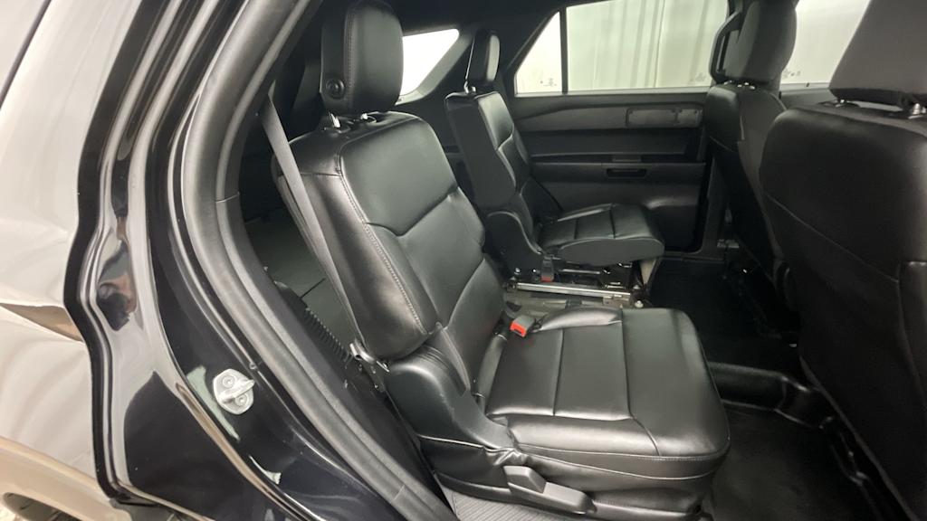 Thumbnail: 2021 Ford Explorer - 21