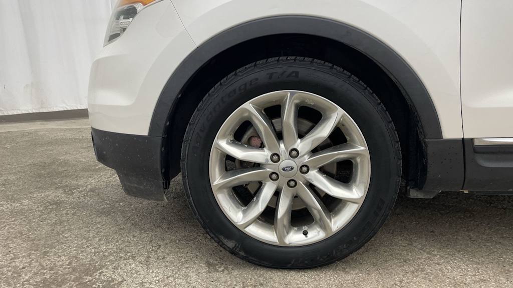 Thumbnail: 2013 Ford Explorer - 7