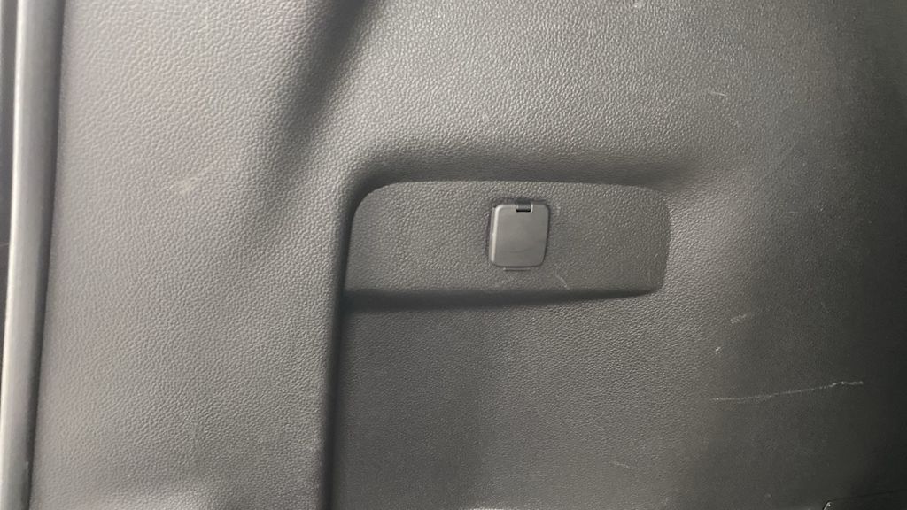 Thumbnail: 2013 Ford Explorer - 35