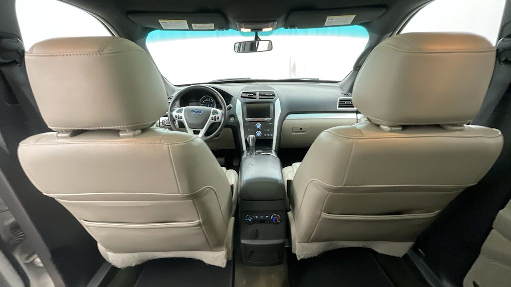 Thumbnail: 2013 Ford Explorer - 21