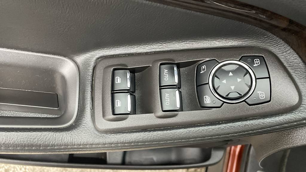Thumbnail: 2015 Ford Explorer - 22