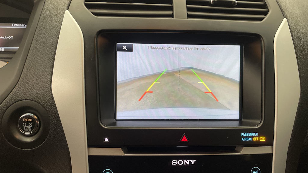 Thumbnail: 2015 Ford Explorer - 14