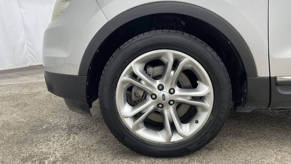 Thumbnail: 2015 Ford Explorer - 7