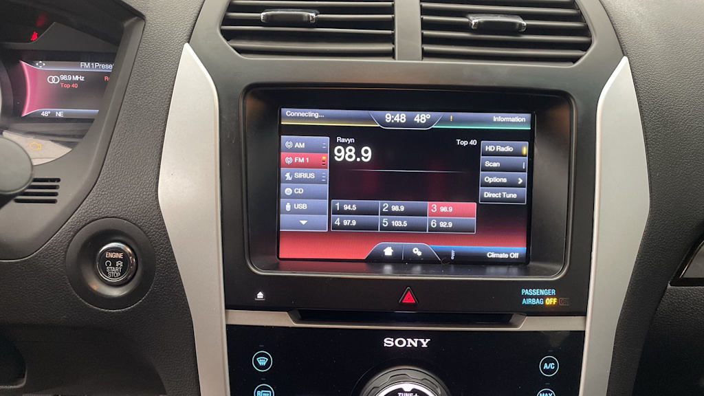 Thumbnail: 2015 Ford Explorer - 28