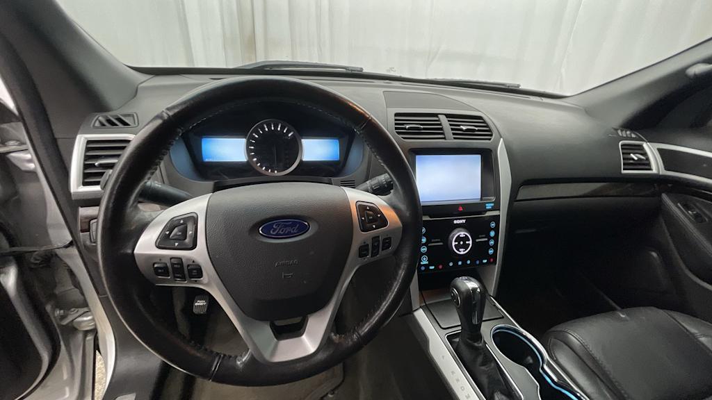 Thumbnail: 2015 Ford Explorer - 2