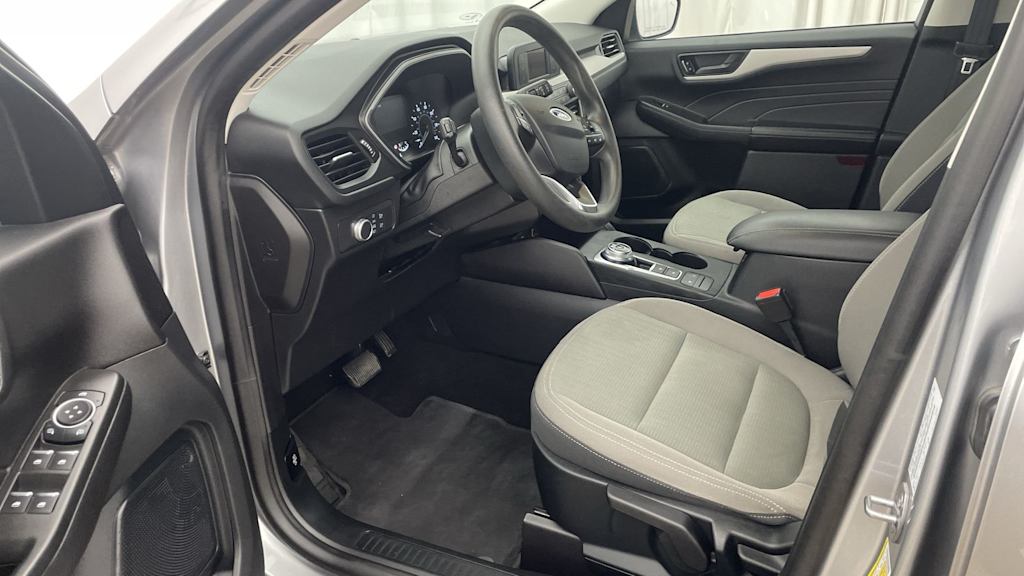 Thumbnail: 2021 Ford Escape - 10