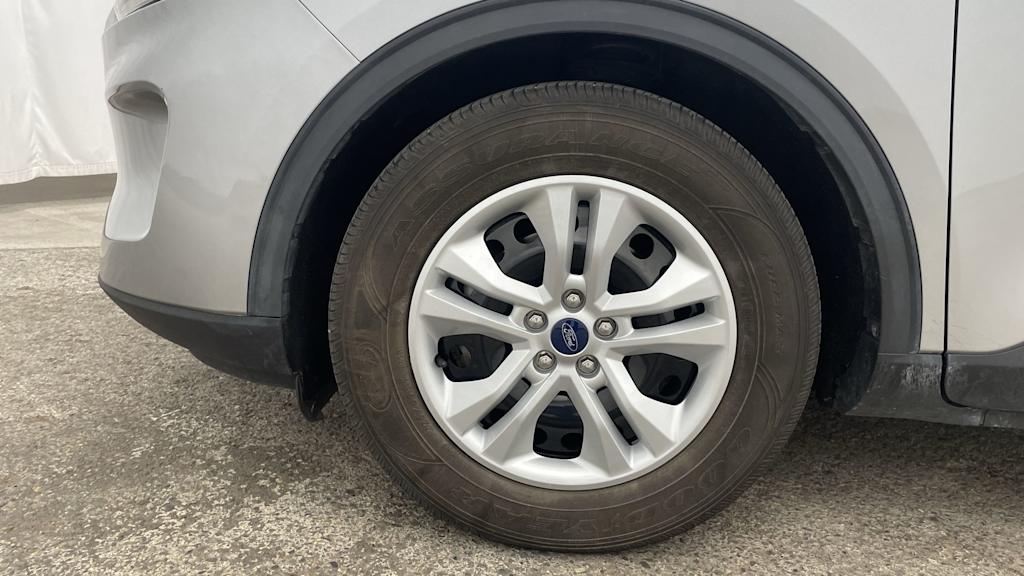 Thumbnail: 2021 Ford Escape - 7