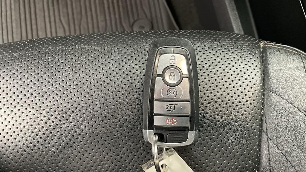 Thumbnail: 2019 Ford Expedition - 17