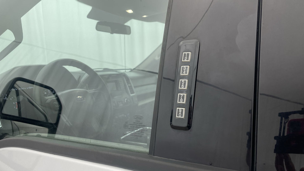 Thumbnail: 2018 Ford F-250 - 31