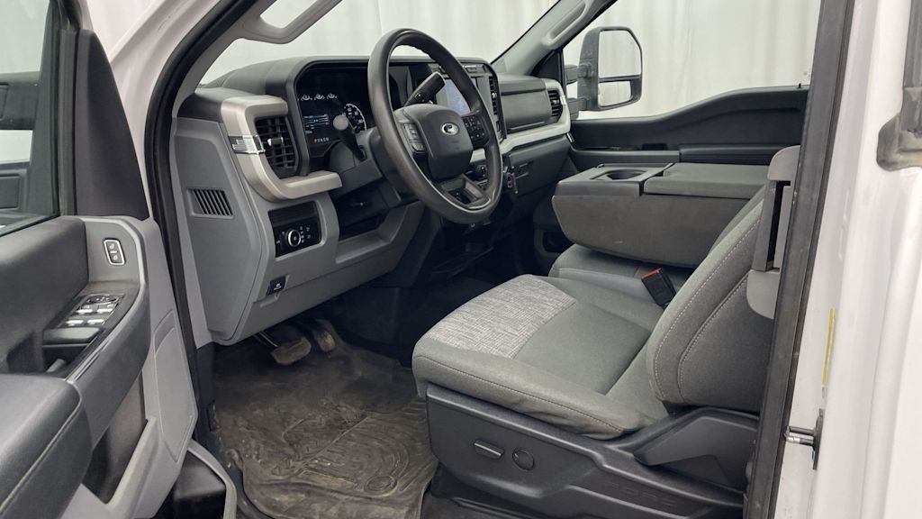 Thumbnail: 2023 Ford F-250 - 10
