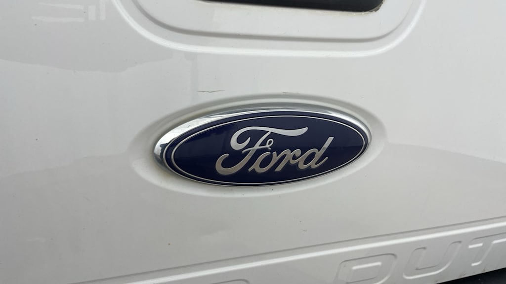 Thumbnail: 2016 Ford F-350 - 6