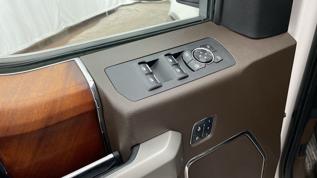 Thumbnail: 2016 Ford F-150 - 21